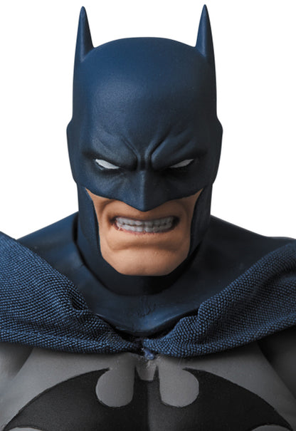 DC Batman (Batman: Hush) MAFEX Figure [No. 105]