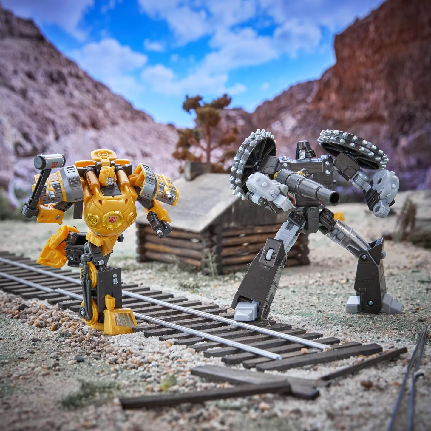Transformers Timelines Comic Edition Megatron and Bumblebee [Hearts of Steel]