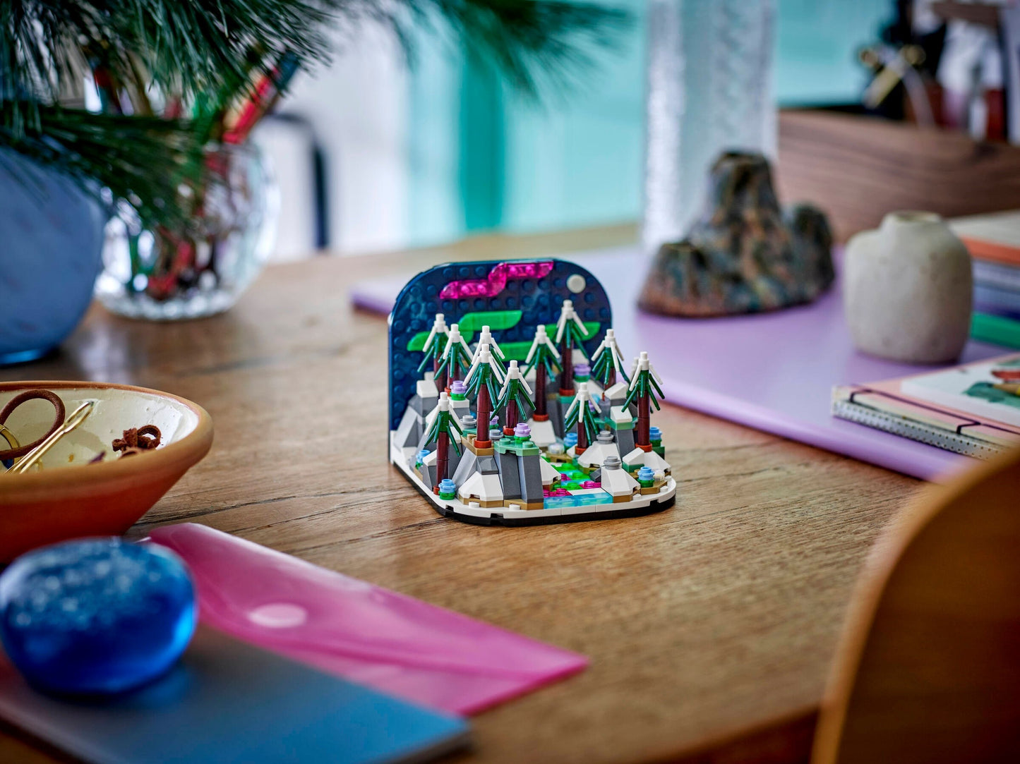 LEGO Northern Lights Diorama (40785)