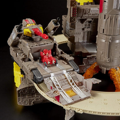 Transformers War for Cybertron: Siege Titan Class Omega Supreme