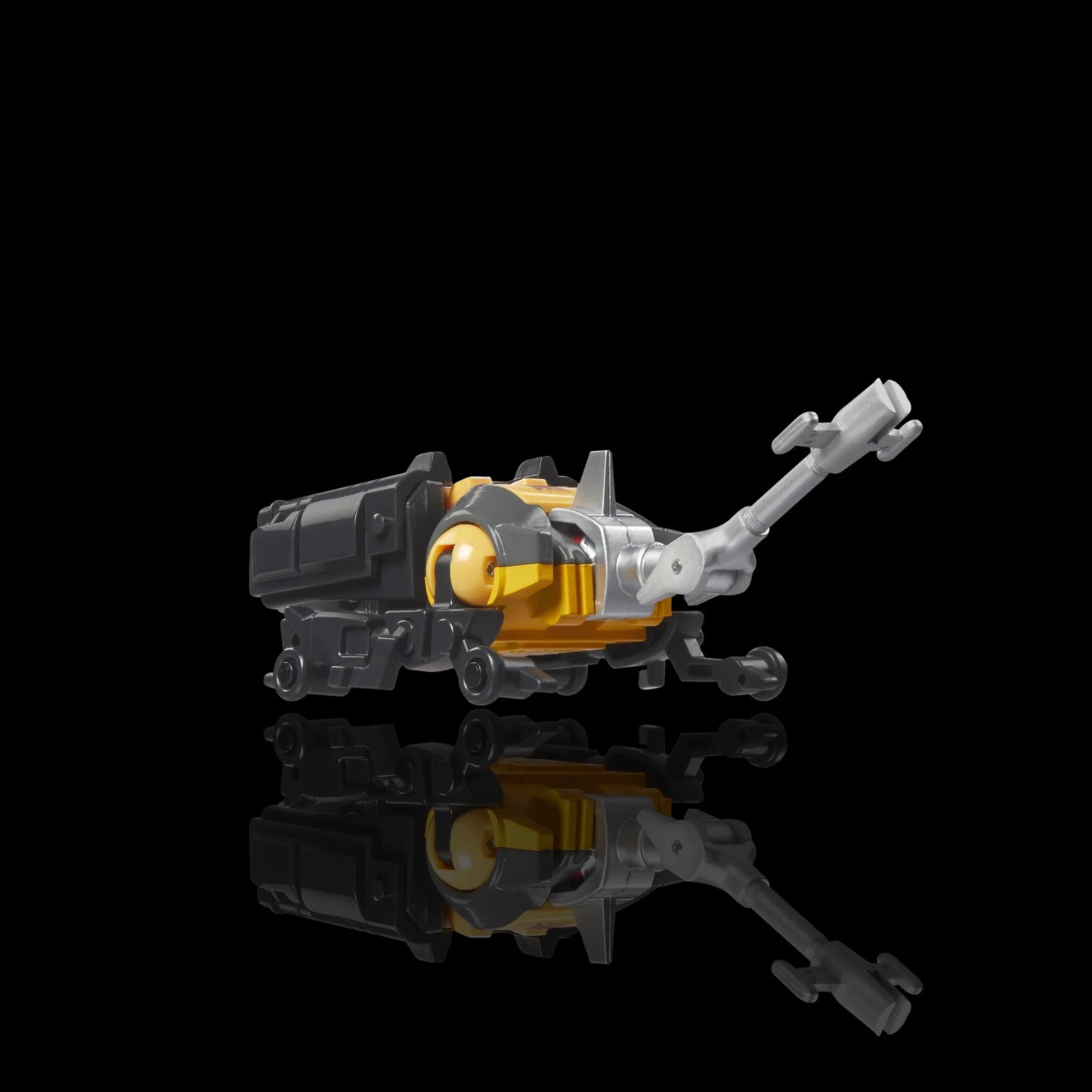 Transformers Retro G1 Decepticon Bombshell & Autobot Ramhorn (40th Anniversary)