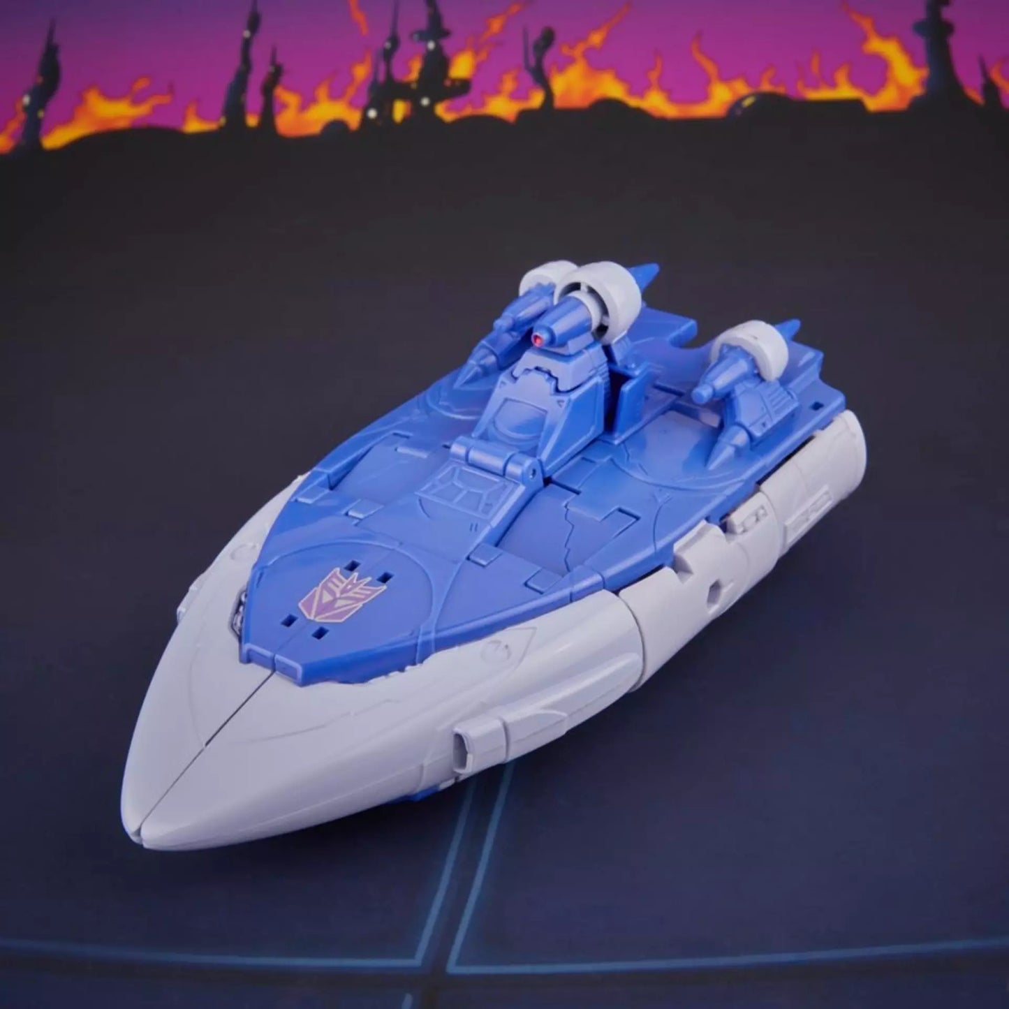 Transformers Studio Series MTMTE Collection Voyager Class Scourge [Transformers: The Movie]