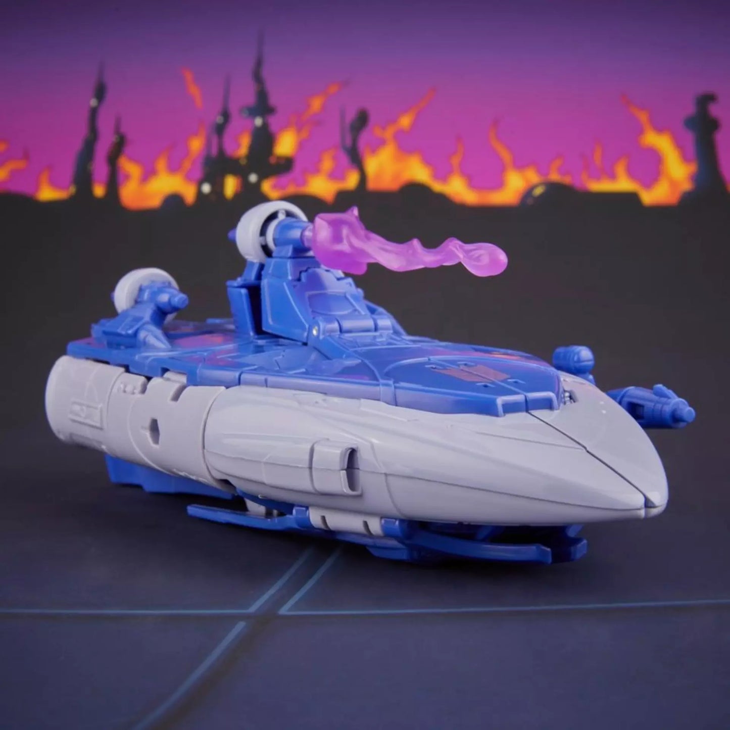 Transformers Studio Series MTMTE Collection Voyager Class Scourge [Transformers: The Movie]