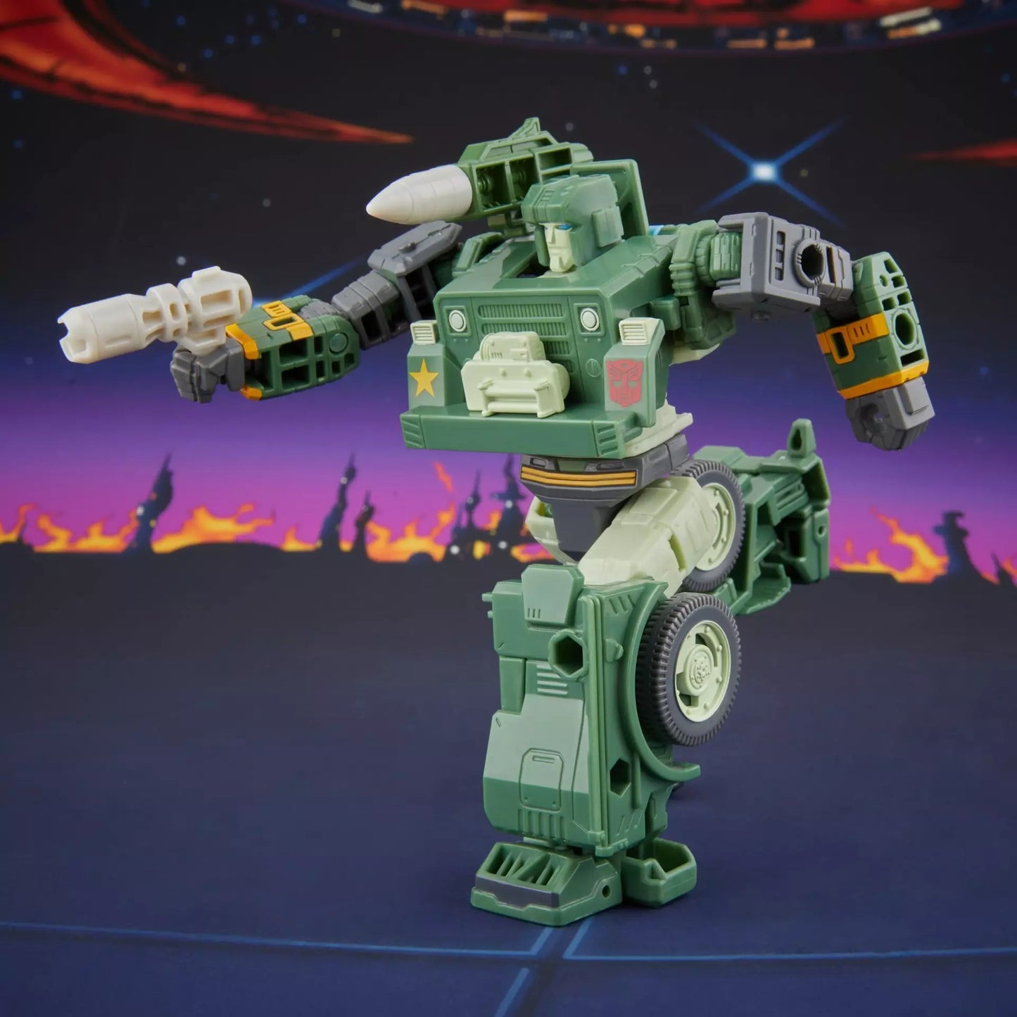 Transformers Studio Series MTMTE Collection Deluxe Class Autobot Hound [Transformers: The Movie]