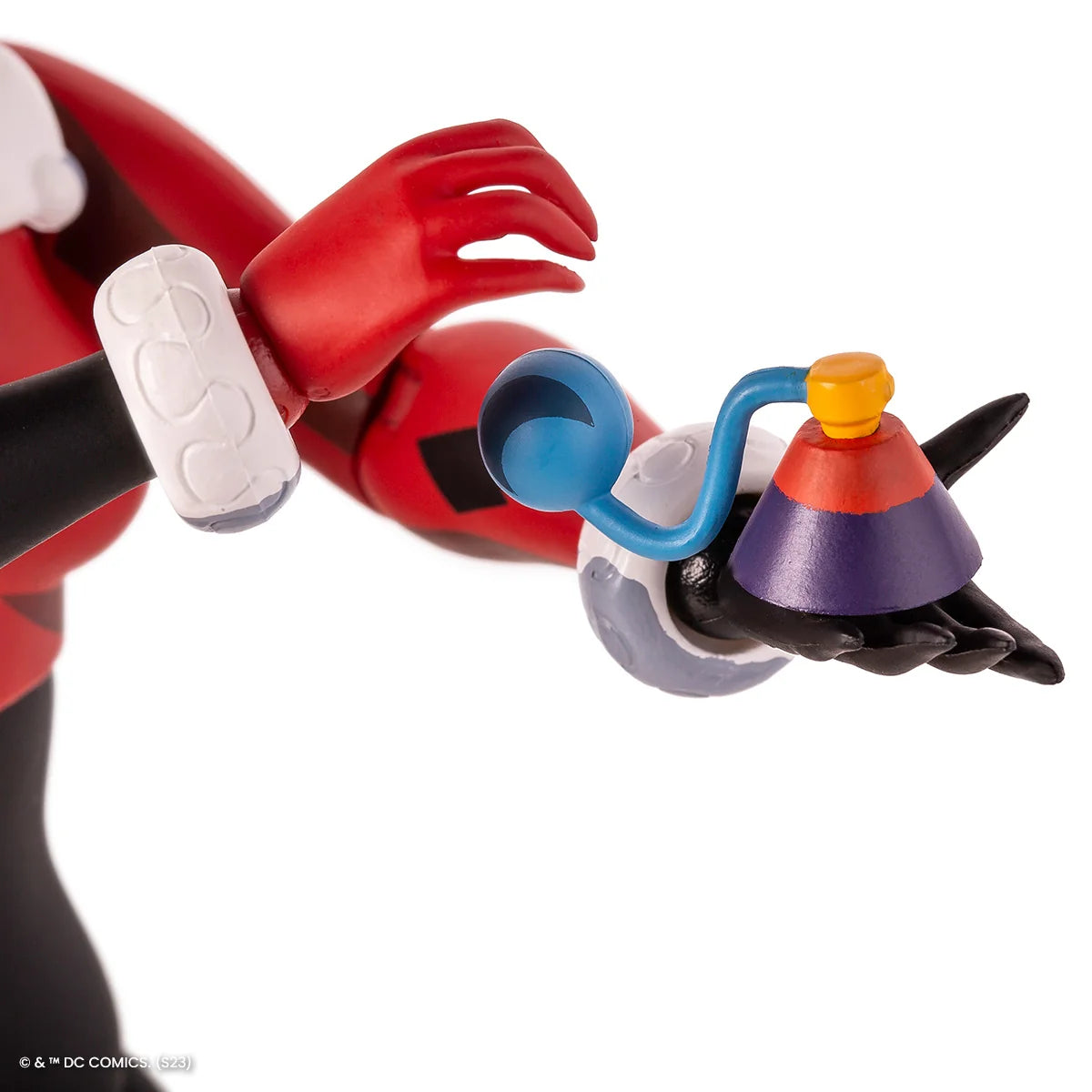 DC Harley Quinn (Batman: The Animated Series) Sixth Scale Figure
