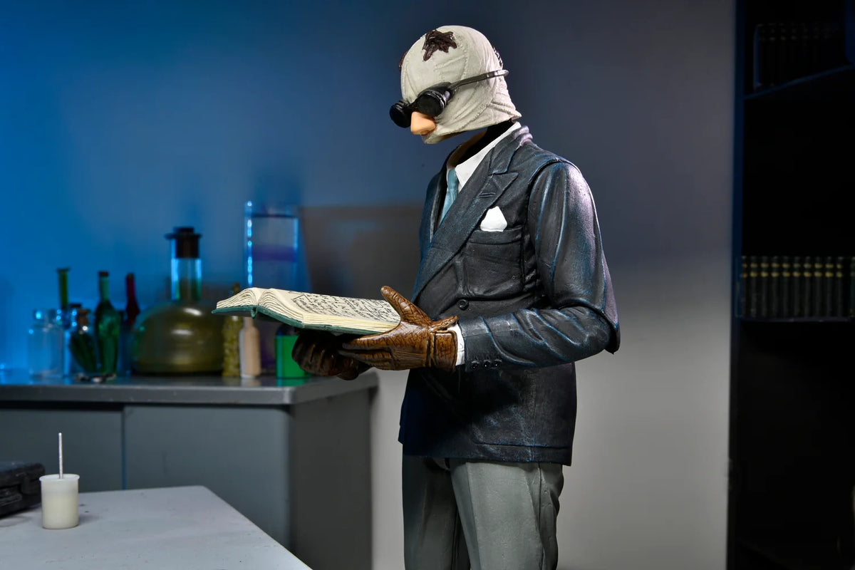 Universal Monsters Ultimate Invisible Man 7" Figure