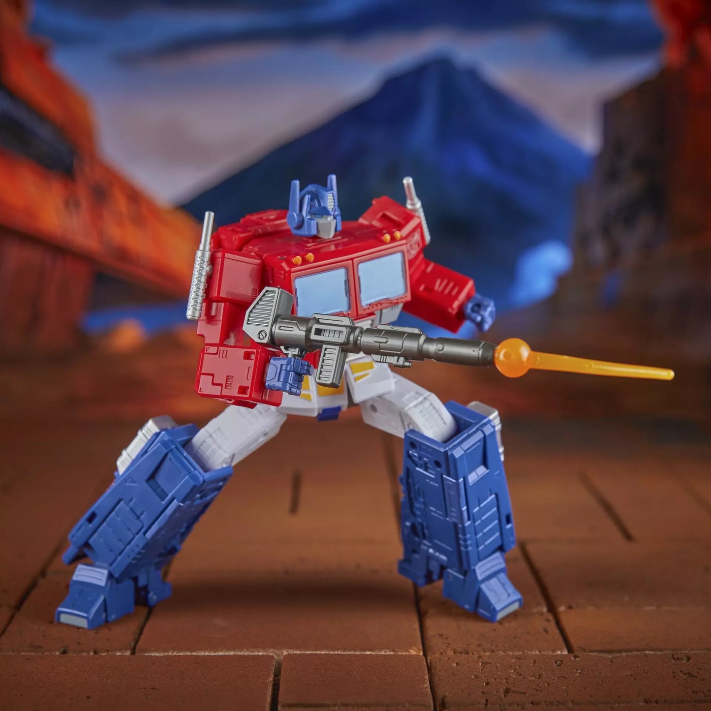 Transformers Studio Series Commander Class Optimus Prime (SS86)