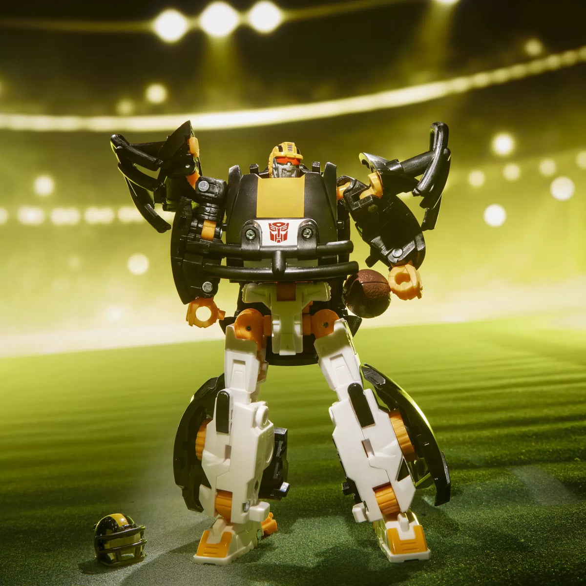 Transformers Collaborative NFL x Transformers Steelsmash (Pittsburgh Steelers)