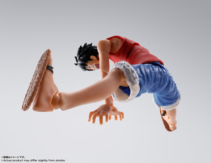 One Piece Monkey D. Luffy (Romance Dawn) S.H.Figuarts Figure